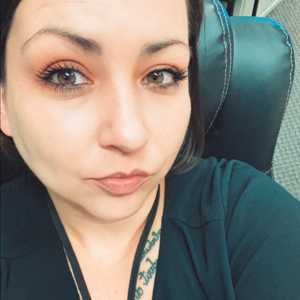 Meet your Posher, Billie